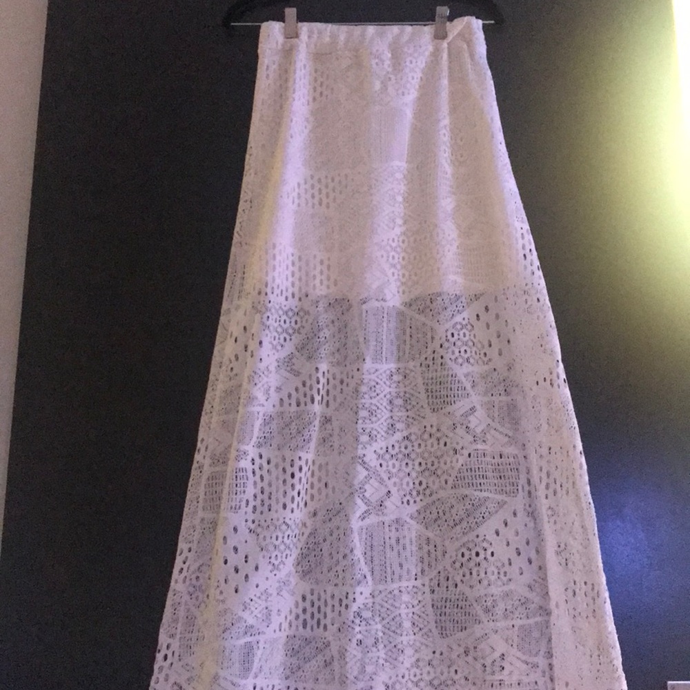 Maxi crochet skirt